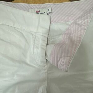 Vineyard vines size 2 chino shorts